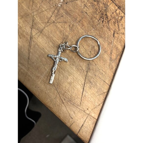 Silver-Tone Crucifix Keychain With Religious Jesus Cross Pendant - Picture 4 of 13